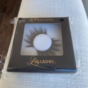 Lilly lashes magnetic false lashes - Miami